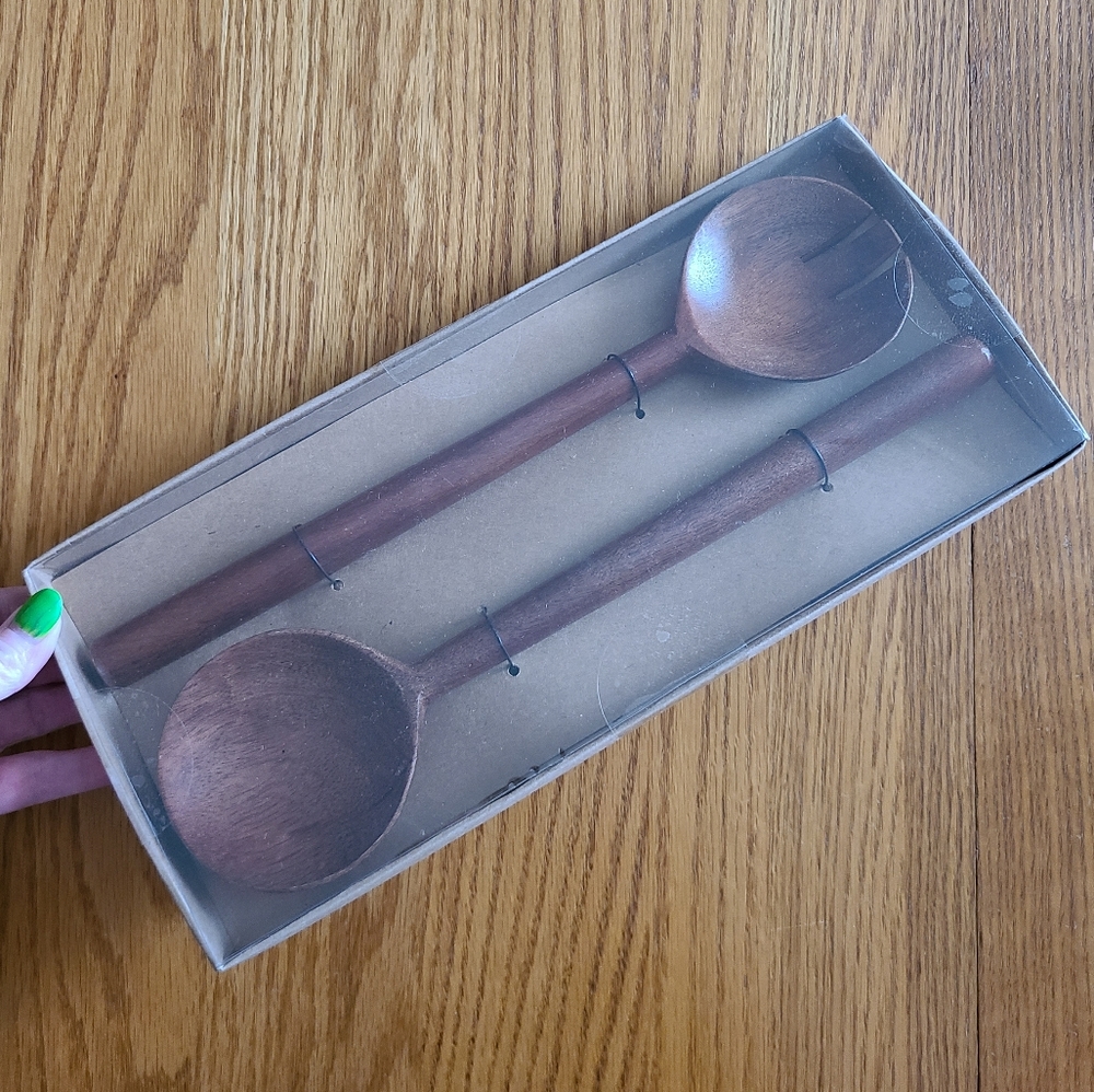 👀50% OFF 🥗NWT‼️ Place & Time brand Set of Wooden Servers